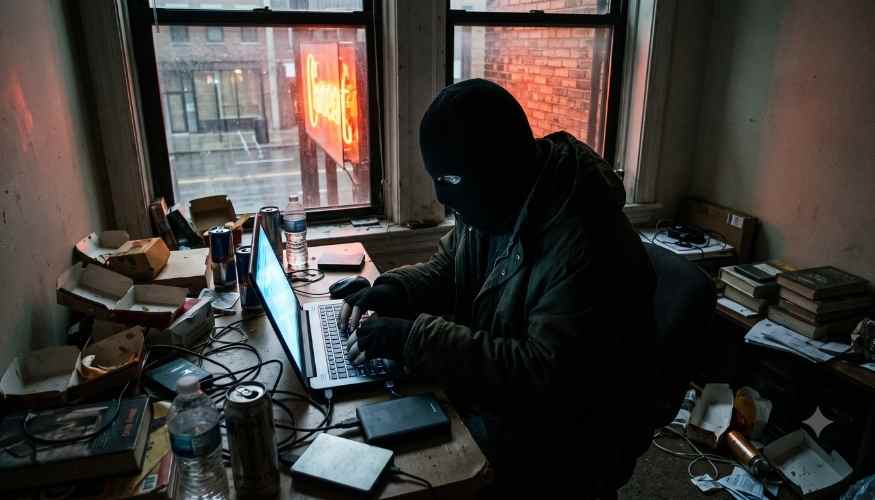 How to Stay Anonymous on Cam Sites (Realistic Privacy Guide)